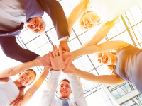 Pesquisa indica que varejo e serviços contratarão só 51 mil no 4º trimestre