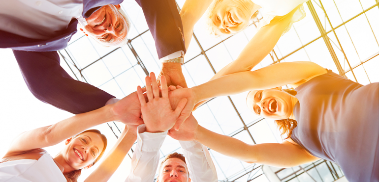 Pesquisa indica que varejo e serviços contratarão só 51 mil no 4º trimestre